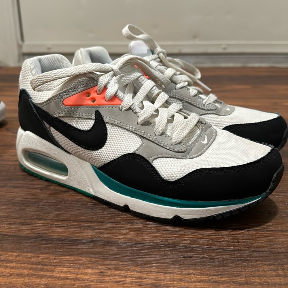 Nike Air Max Correlate Sneakers Size 7.5